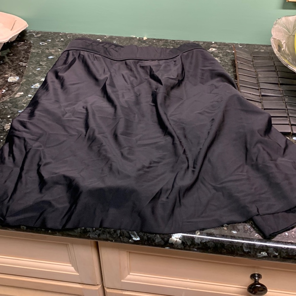 Woman's Sea Black Swim Skort Size 5